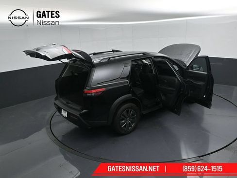 Used 2024 Nissan Pathfinder SV AWD/4WD image 52
