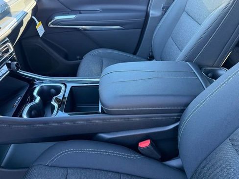 New 2026 Chevrolet Traverse LT w/ Midnight/Sport Edition image 35