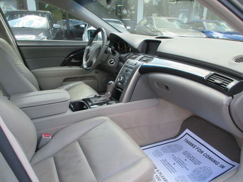 Used 2010 Acura RL AWD/4WD image 11