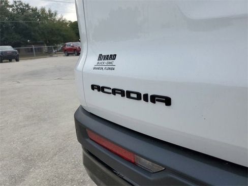 New 2026 GMC Acadia Elevation image 8