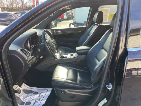 Used 2020 Jeep Grand Cherokee Limited w/ Premium Lighting Group image 12
