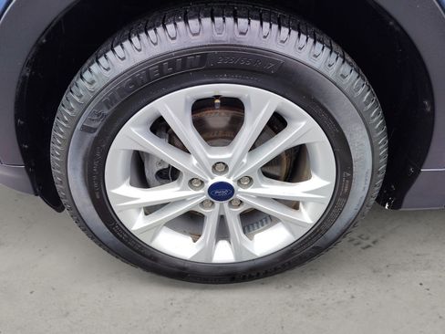 Used 2018 Ford Escape SEL FWD image 9