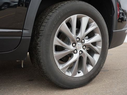 Used 2025 Buick Enclave Preferred image 33