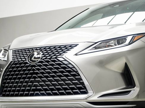 Used 2022 Lexus RX 350 FWD image 2