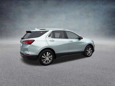 Used 2022 Chevrolet Equinox Premier AWD/4WD image 4