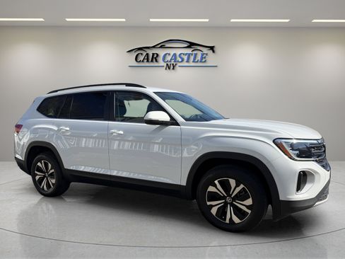 Used 2024 Volkswagen Atlas SE AWD/4WD image 6