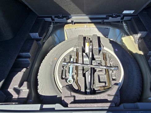 Used 2022 Subaru Outback Wilderness image 10