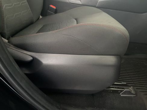 Used 2023 Toyota RAV4 SE w/ Weather & Moonroof Package image 59