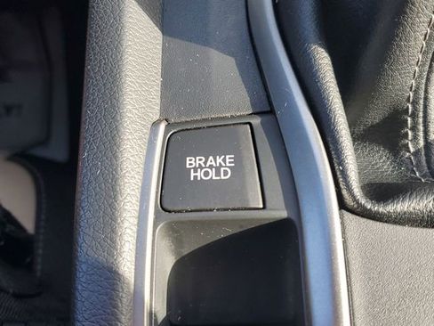 Used 2018 Honda Civic Sport image 27