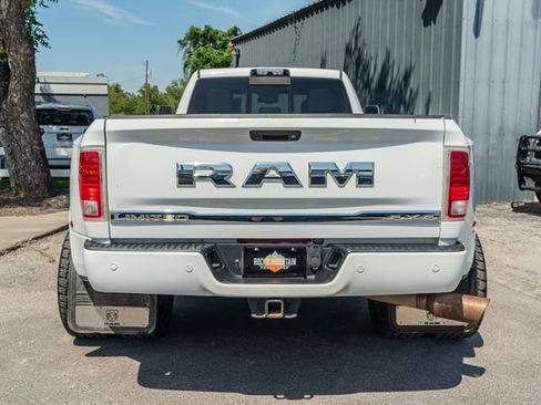 Used 2018 RAM 3500 Laramie Longhorn AWD/4WD image 5