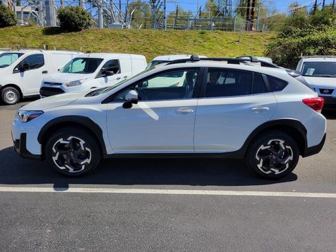 Used 2023 Subaru Crosstrek 2.5i Limited w/ Moonroof Package image 4