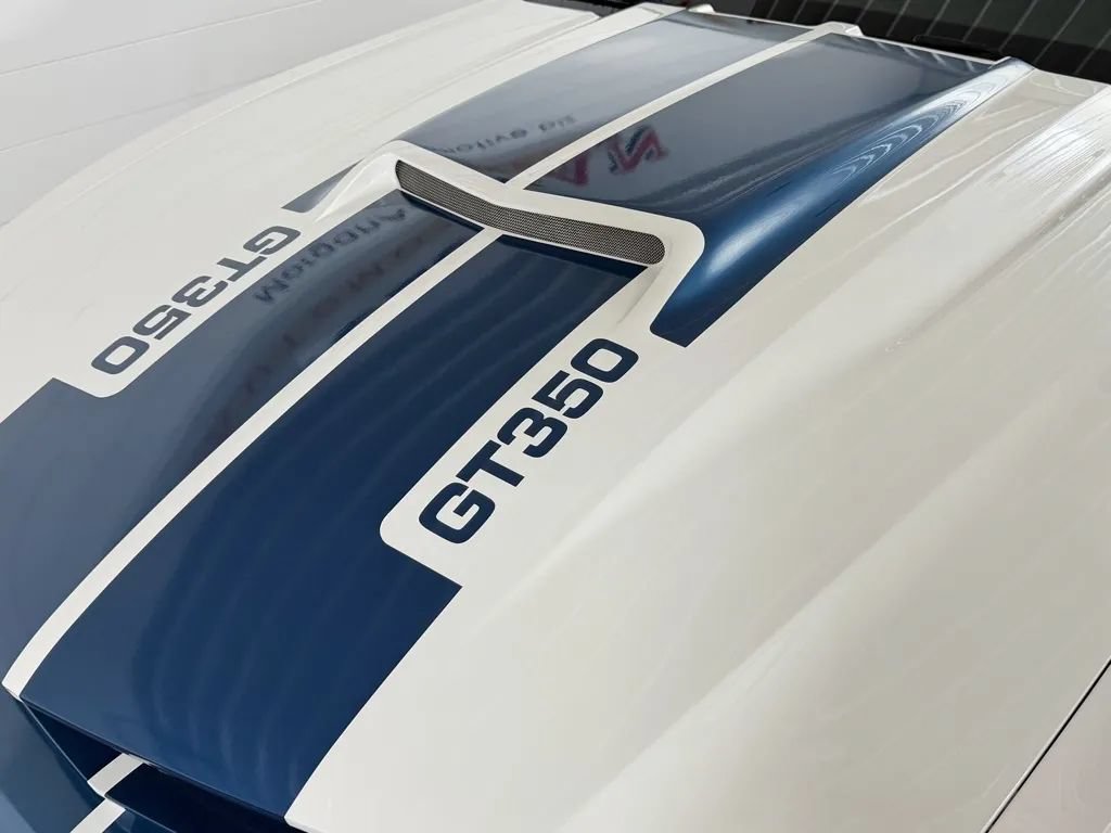 Used 2012 Ford Mustang GT RWD image 9