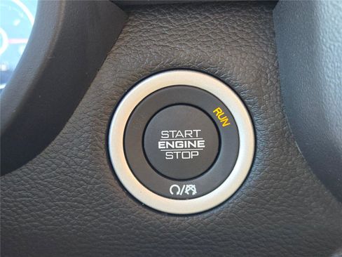 Certified 2025 RAM 1500 Laramie image 32