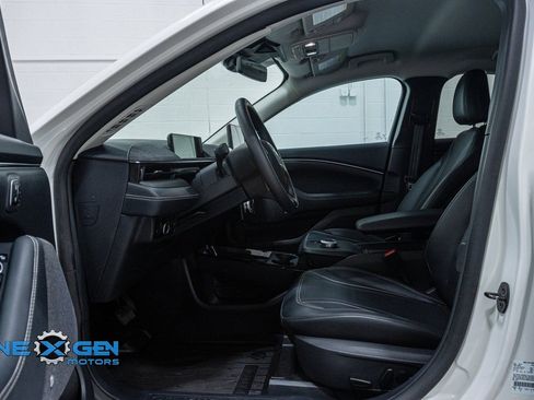 Used 2024 Ford Mustang Mach-E Premium image 11