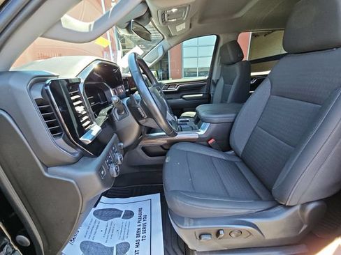 Used 2023 Chevrolet Silverado 1500 RST AWD/4WD image 21