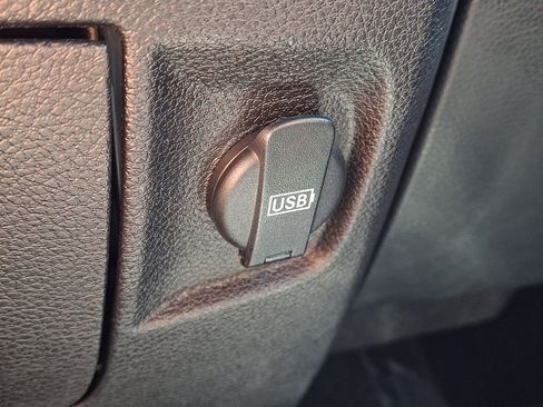 Used 2015 RAM 1500 Express AWD/4WD image 24