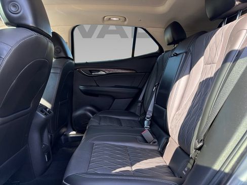 Used 2023 Buick Envision Avenir AWD/4WD image 20