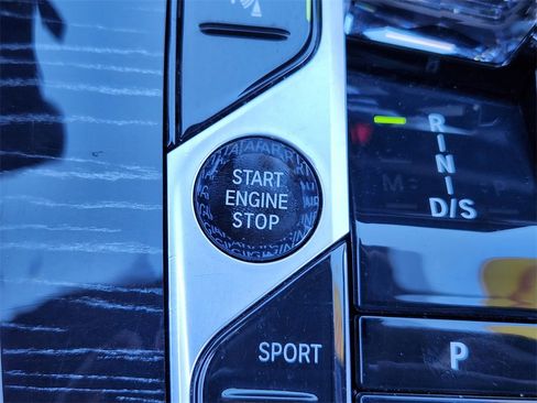 Used 2023 BMW X7 xDrive40i w/ Executive Package image 31