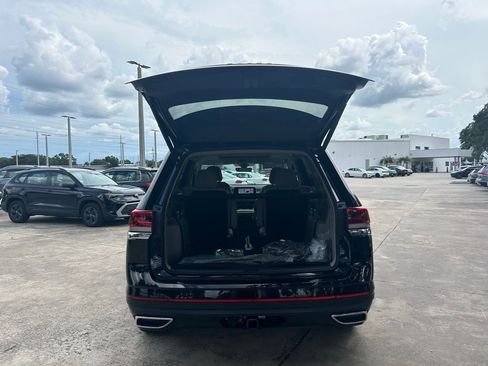 New 2026 Volkswagen Atlas SE FWD image 36