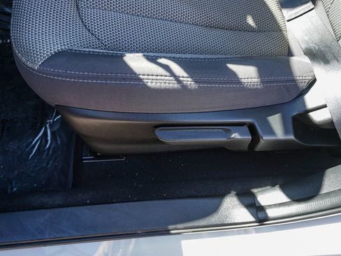 Used 2024 Subaru Crosstrek 2.0i Premium w/ Crosstrek Mirror Package AWD/4WD image 19