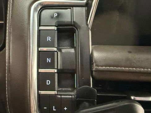 Used 2021 Chevrolet Suburban LT image 26