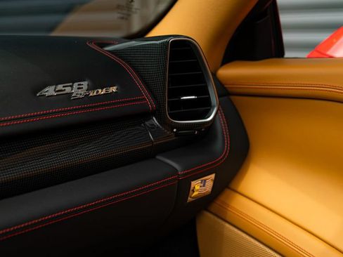 Used 2015 Ferrari 458 Spider RWD image 58