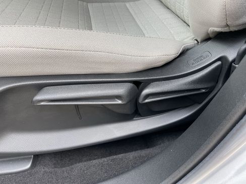 Certified 2023 Honda HR-V LX image 14