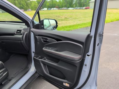 Used 2024 Honda Passport Black Edition image 50
