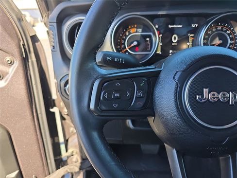 Used 2021 Jeep Wrangler Unlimited Willys image 34