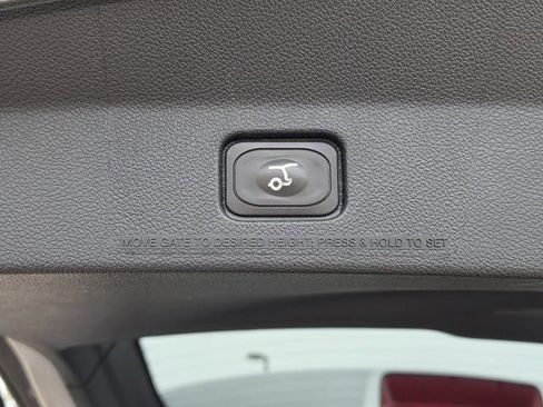 Used 2019 Ford Explorer XLT w/ Equipment Group 201A image 32