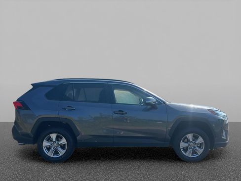 Used 2025 Toyota RAV4 XLE AWD/4WD image 10