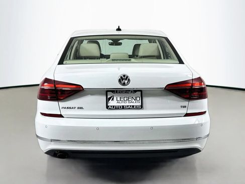 Used 2017 Volkswagen Passat 1.8T SEL Premium FWD image 6