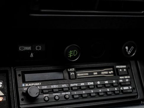 Used 1987 Porsche 911 Carrera image 75