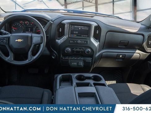 Used 2025 Chevrolet Silverado 1500 Custom w/ Turbomax Blackout Package AWD/4WD image 4