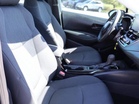 Used 2022 Toyota Corolla LE image 15