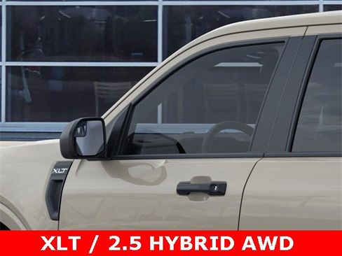 New 2025 Ford Maverick XLT w/ Equipment Group 301A image 21