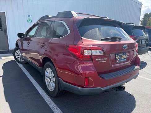 Used 2015 Subaru Outback 2.5i Premium AWD/4WD image 4