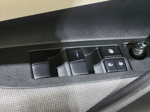 Used 2026 Toyota Corolla LE FWD image 13
