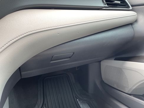 Used 2023 Toyota Camry SE FWD image 29