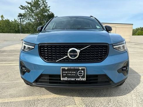 Certified 2023 Volvo XC40 B5 Ultimate w/ Climate Package AWD/4WD image 2