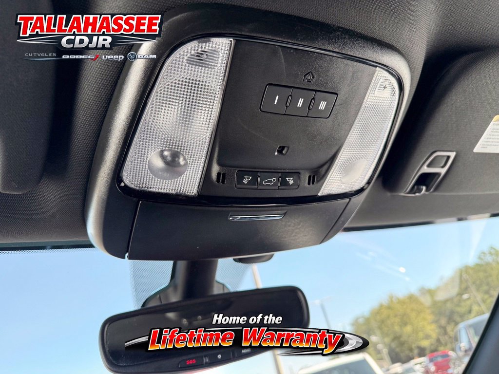 Used 2024 Dodge Durango R/T RWD image 29