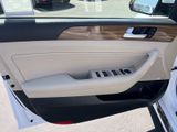 Used 2015 Hyundai Sonata Limited w/ Option Group 05 image 4