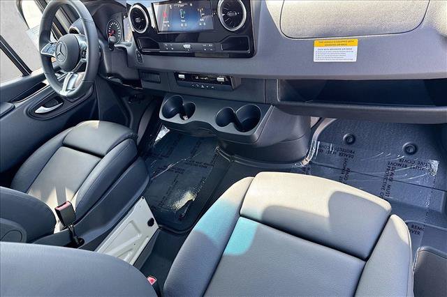 New 2026 Mercedes-Benz Sprinter 2500 image 24