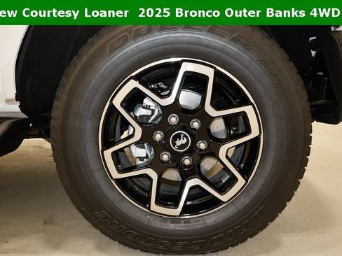 New 2025 Ford Bronco Outer Banks image 31
