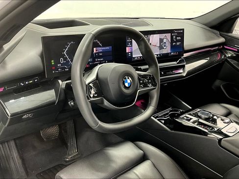 Used 2024 BMW 530i xDrive w/ Premium Package image 16