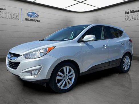 Used 2010 Hyundai Tucson Limited w/ Premium Pkg 4 FWD image 10