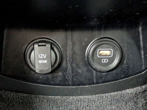 Used 2021 Kia Sorento LX image 14