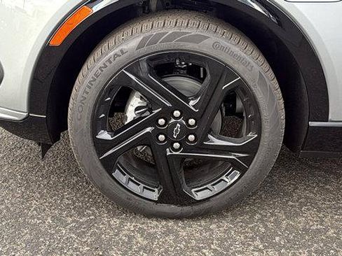 New 2026 Chevrolet Equinox EV RS image 9