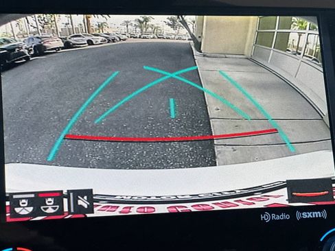 Used 2020 Toyota Camry XLE image 19