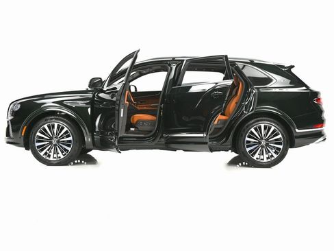 Certified 2025 Bentley Bentayga Extended Wheelbase image 10